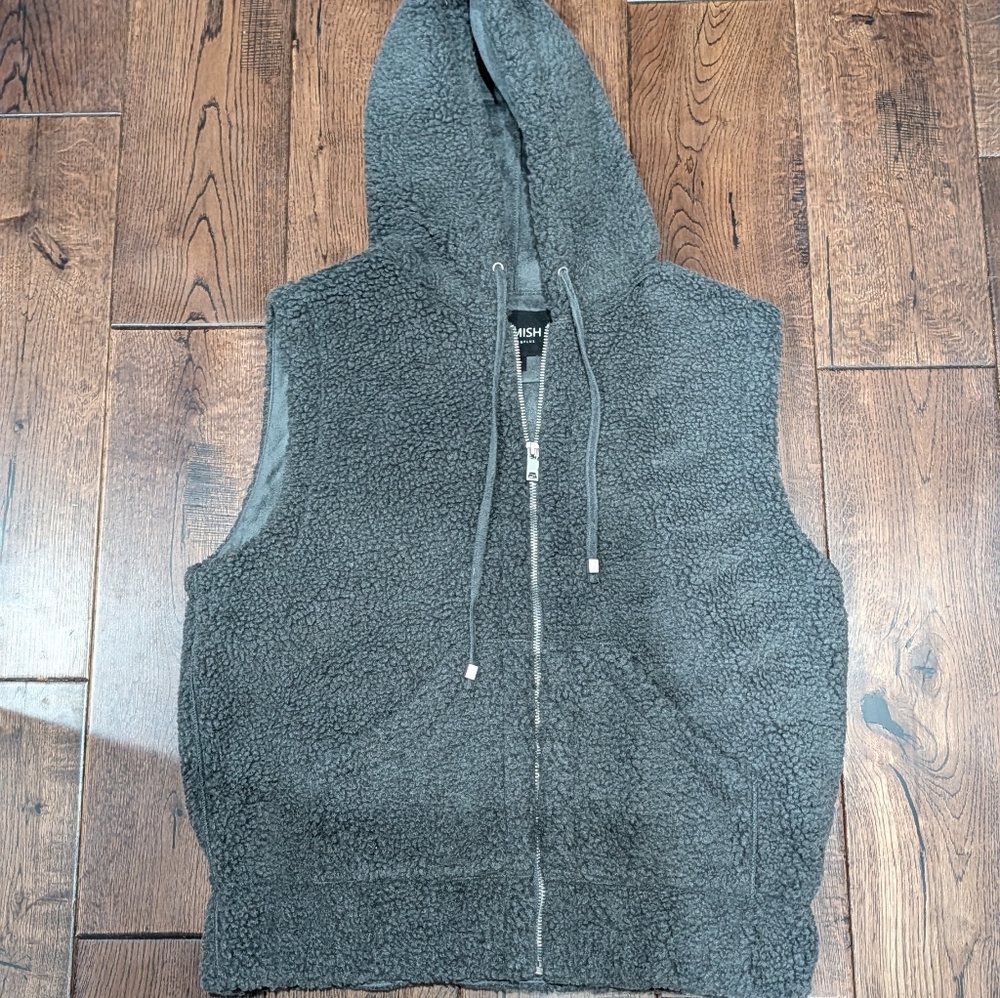 Heimish Vest